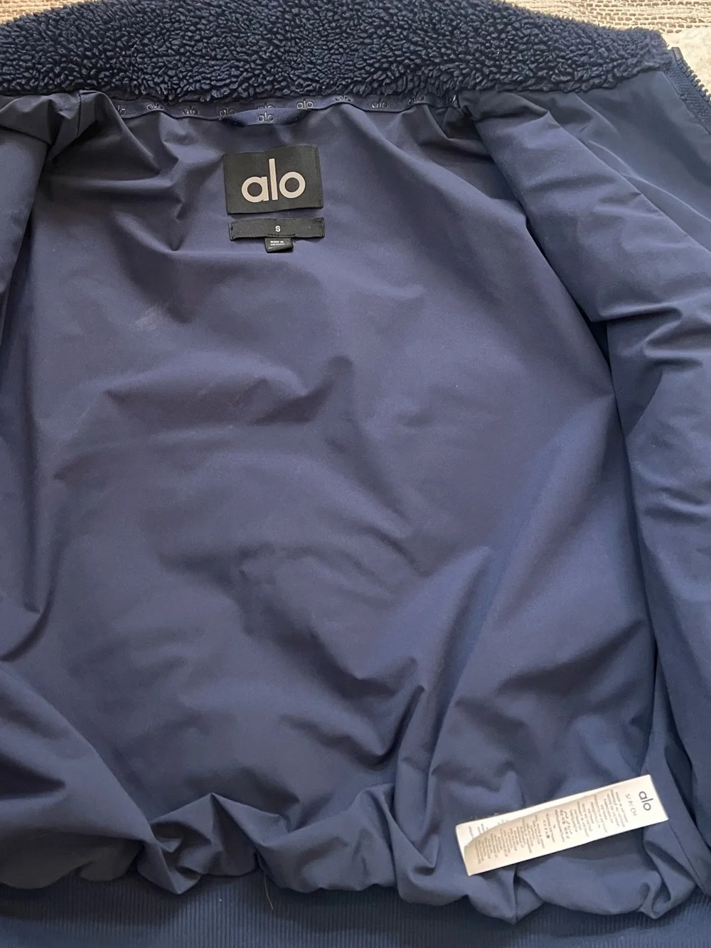 ALO Yoga Navy Sherpa Edge Bomber Zip Jacket Navy Small